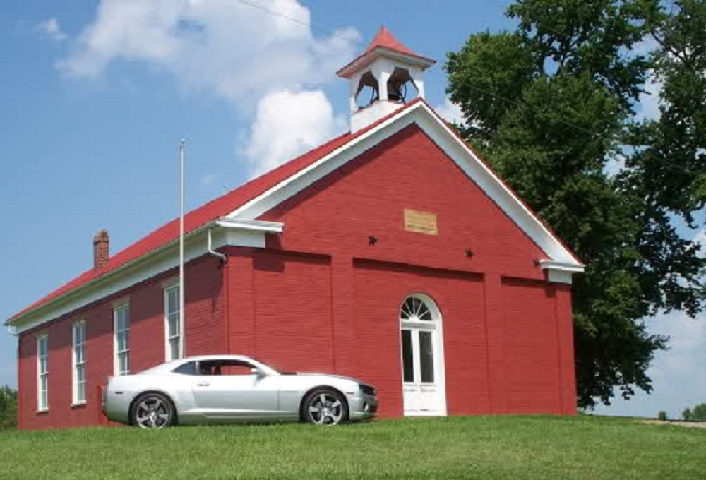 Name:  200__2010_Camaro_Church_1_Cropped.jpg
Views: 92
Size:  176.0 KB